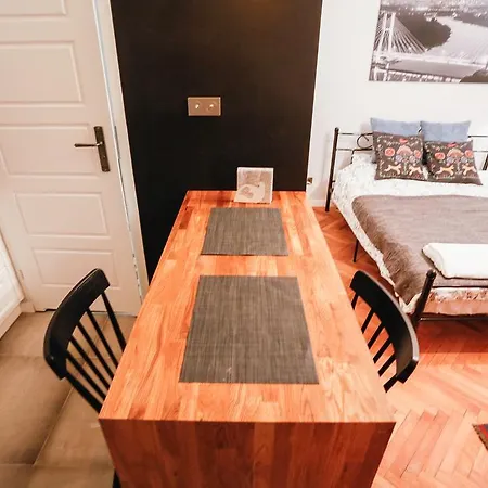 Smart Royal Castle Apartment
