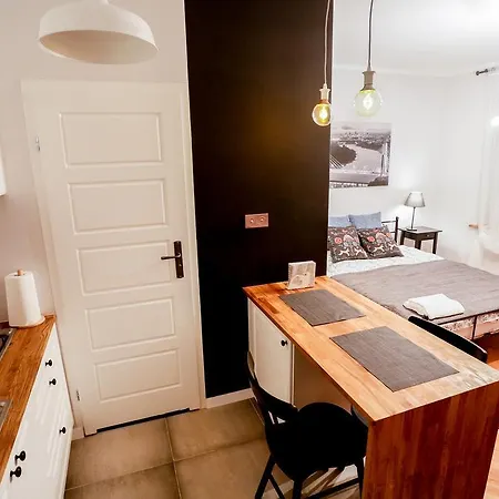 Smart Royal Castle Apartment *